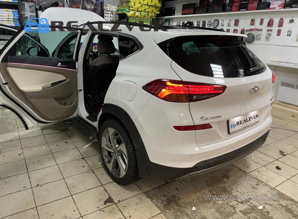Hyundai Tucson. Фото №1